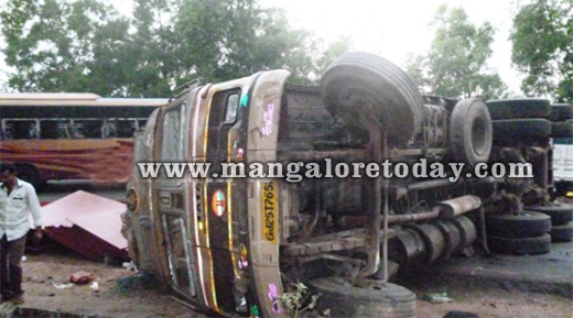 lorry tyre burst